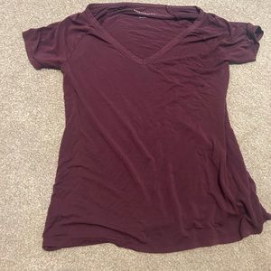 Soft and sexy tee from American eagle in maroon